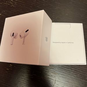 Apple AirPod Pro (like new) in original box